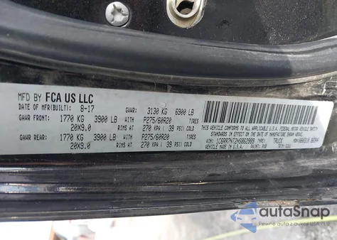 2017 Ram 1500 Laramie 4X4 5'7 Box z USA, uszkodzony, nr VIN 1C6RR7NT2HS862989